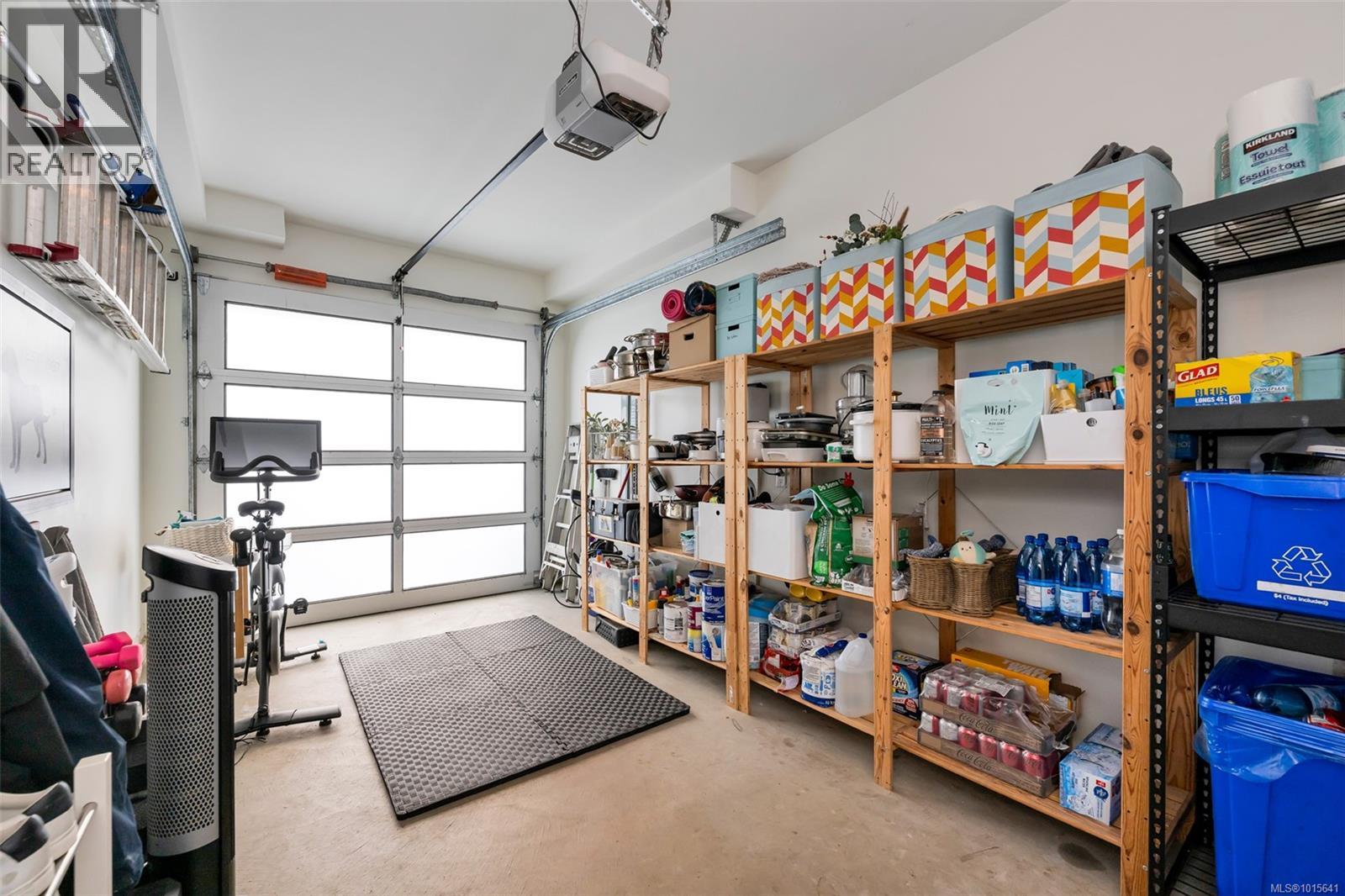 1040 Colville Rd, Esquimalt