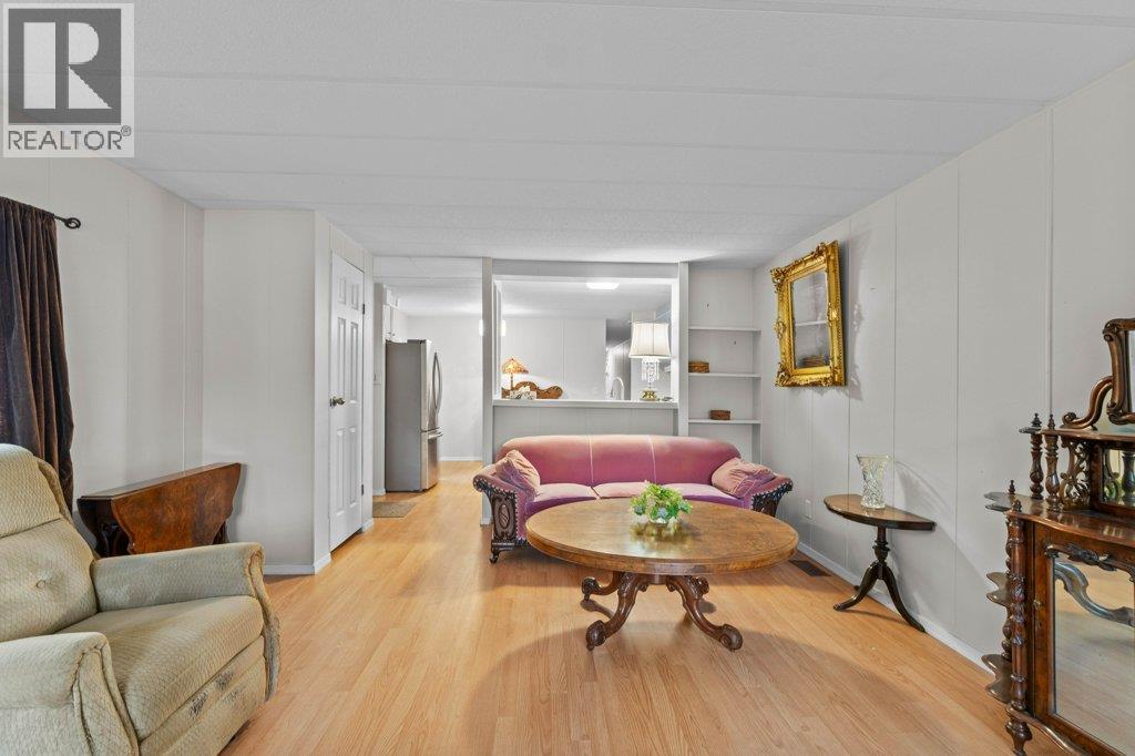 43 1361 30 Street Southeast, Salmon Arm