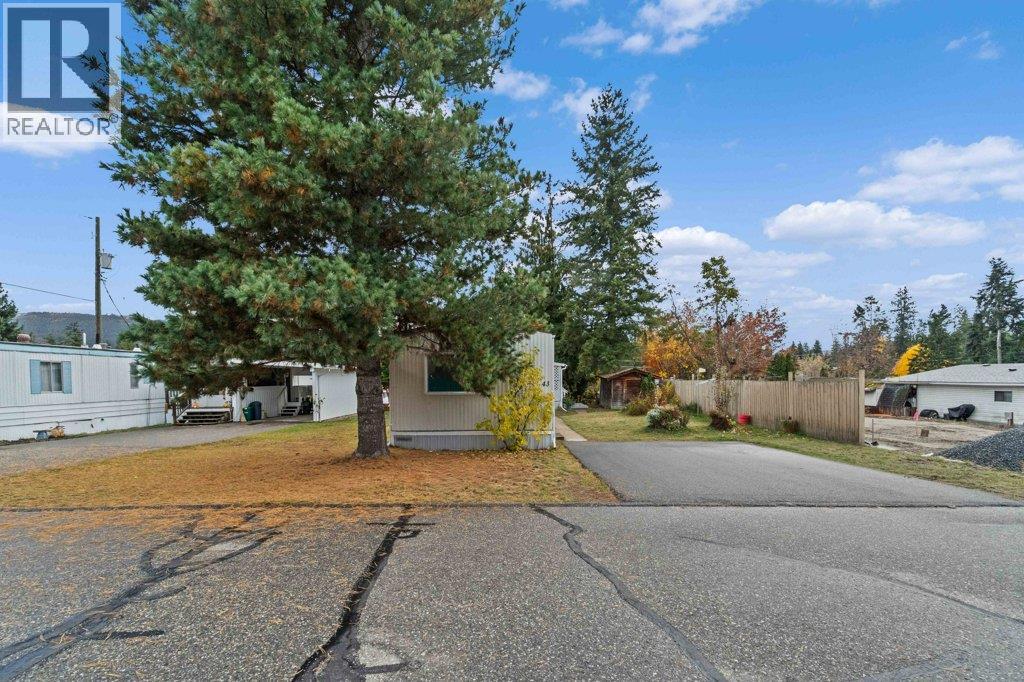 43 1361 30 Street Southeast, Salmon Arm