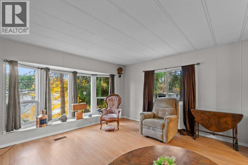 43 1361 30 Street Southeast, Salmon Arm