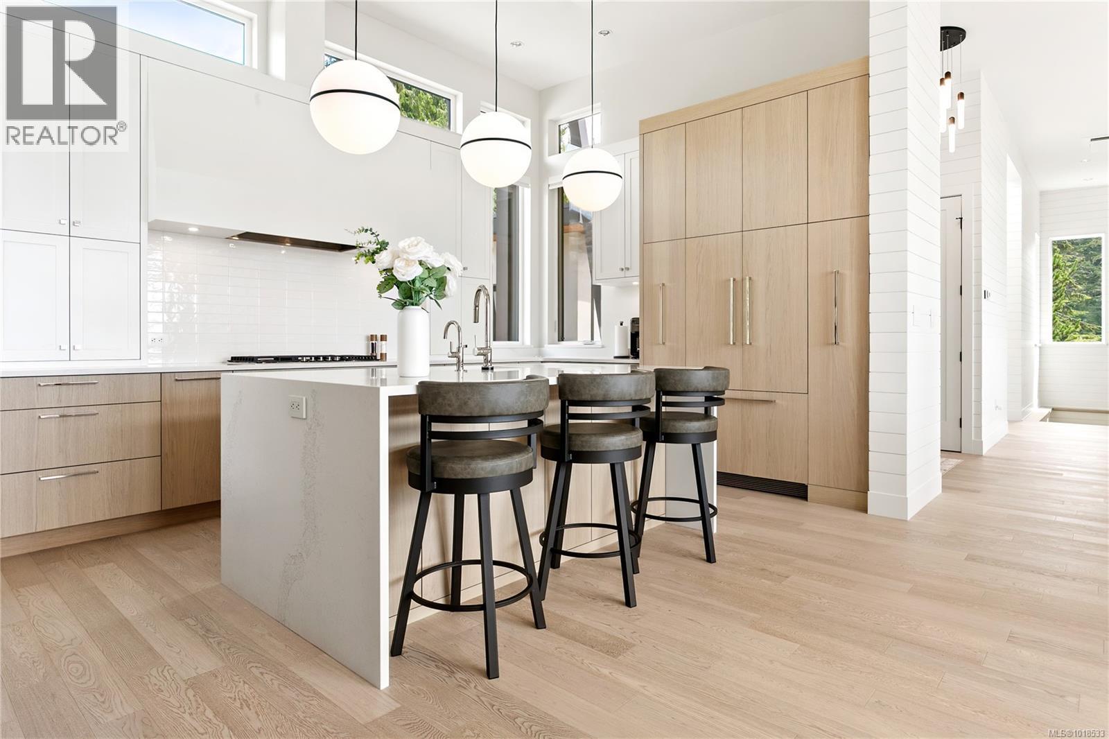 7510 OCEAN PARK PL - 7