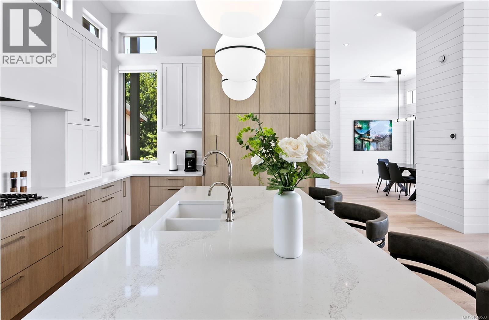 7510 OCEAN PARK PL - 10