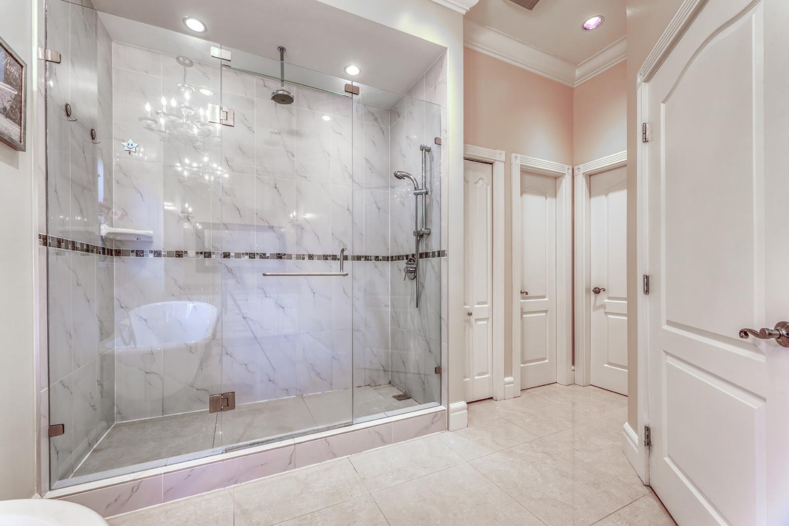 2313 CHANTRELL PARK DRIVE, Surrey