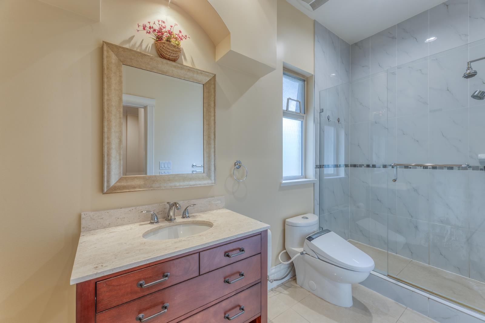 2313 CHANTRELL PARK DRIVE, Surrey