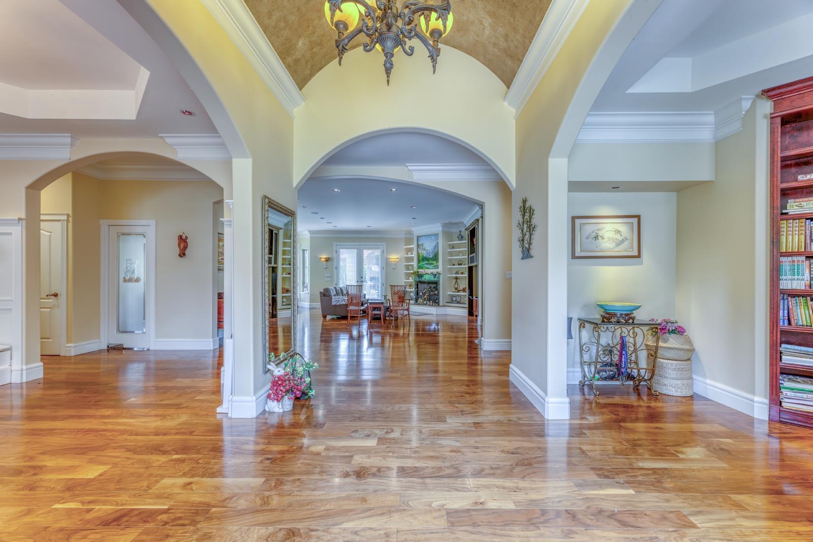 2313 CHANTRELL PARK DRIVE, Surrey