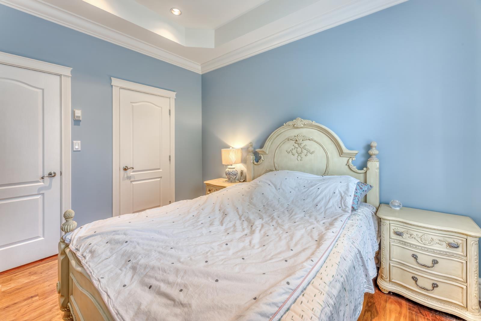 2313 CHANTRELL PARK DRIVE, Surrey