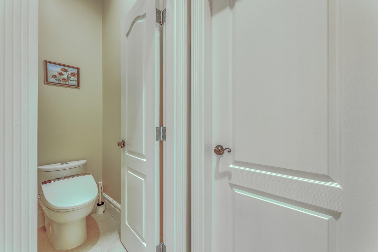 2313 CHANTRELL PARK DRIVE, Surrey