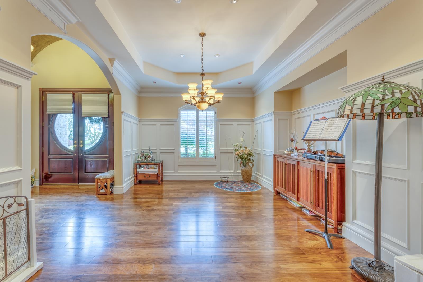 2313 CHANTRELL PARK DRIVE, Surrey