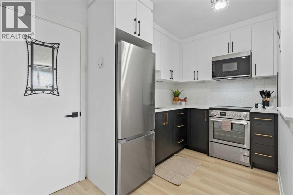 Single Family House for Sale in    Avenue SW Bankview Calgary 