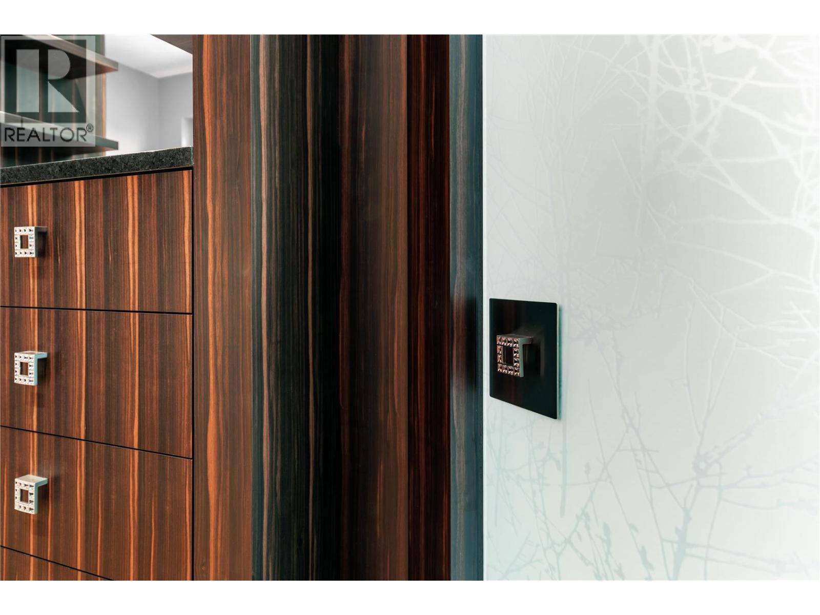  5308 Lakeshore Road, Kelowna