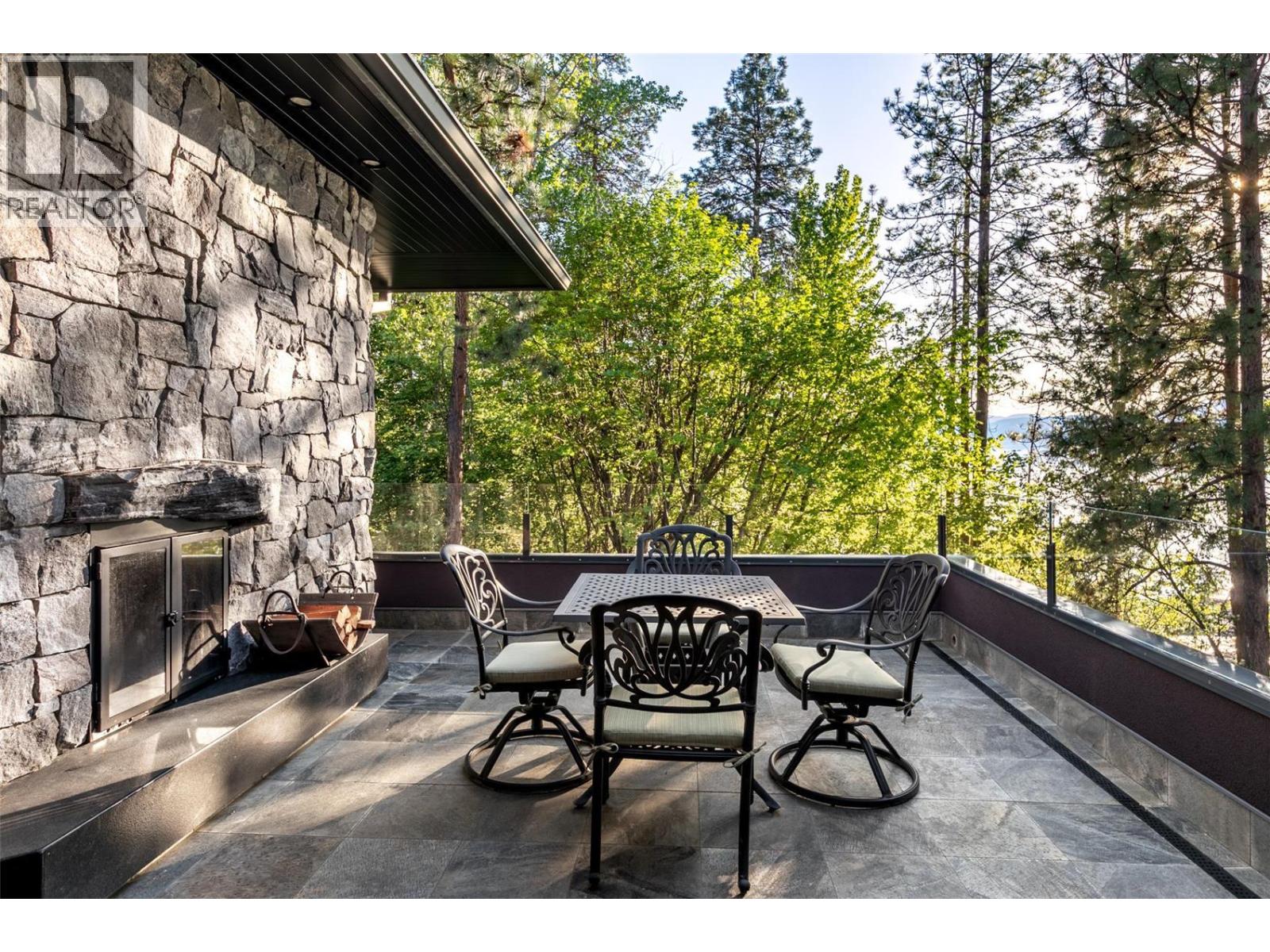  5308 Lakeshore Road, Kelowna