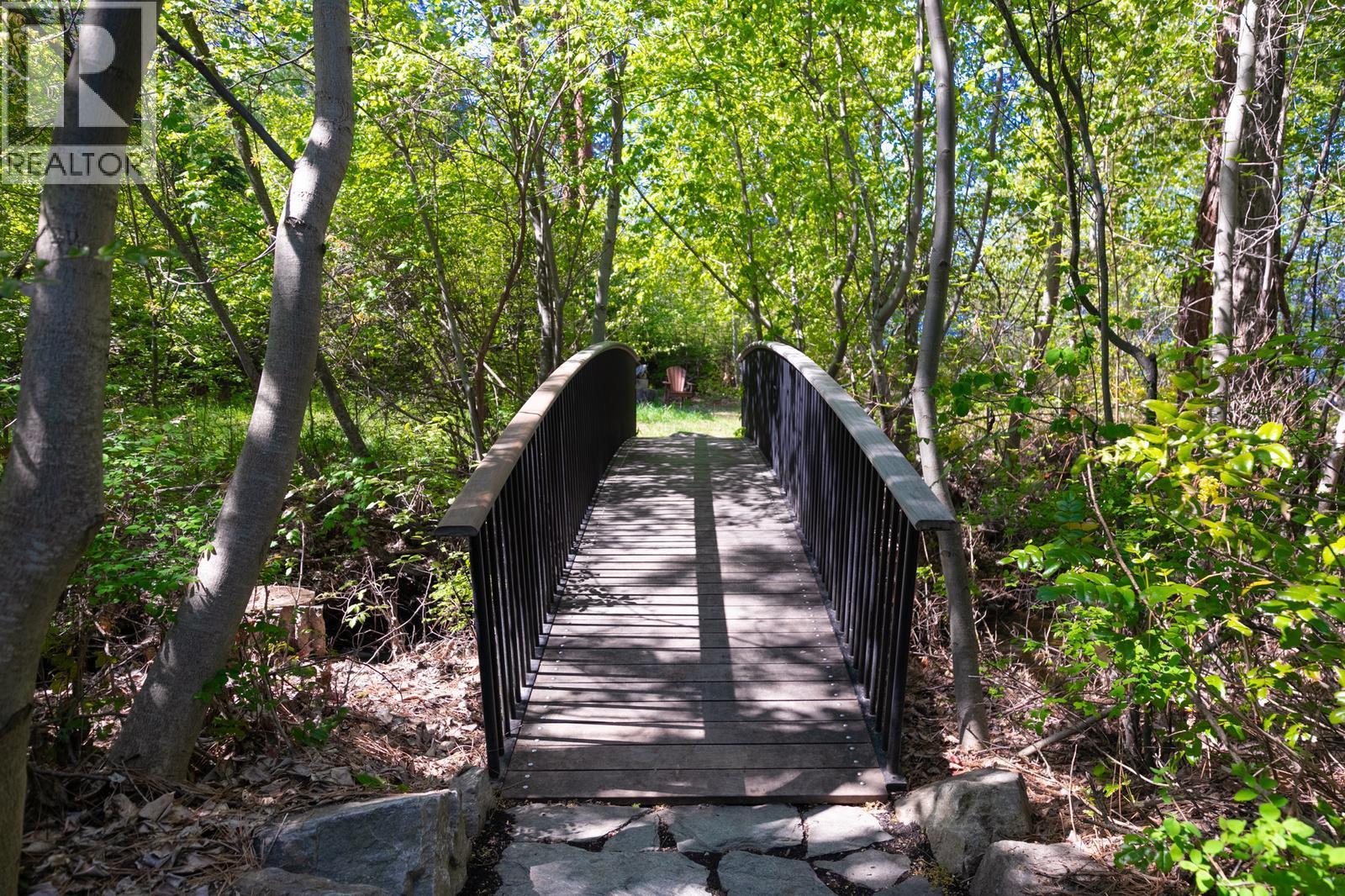  5308 Lakeshore Road, Kelowna