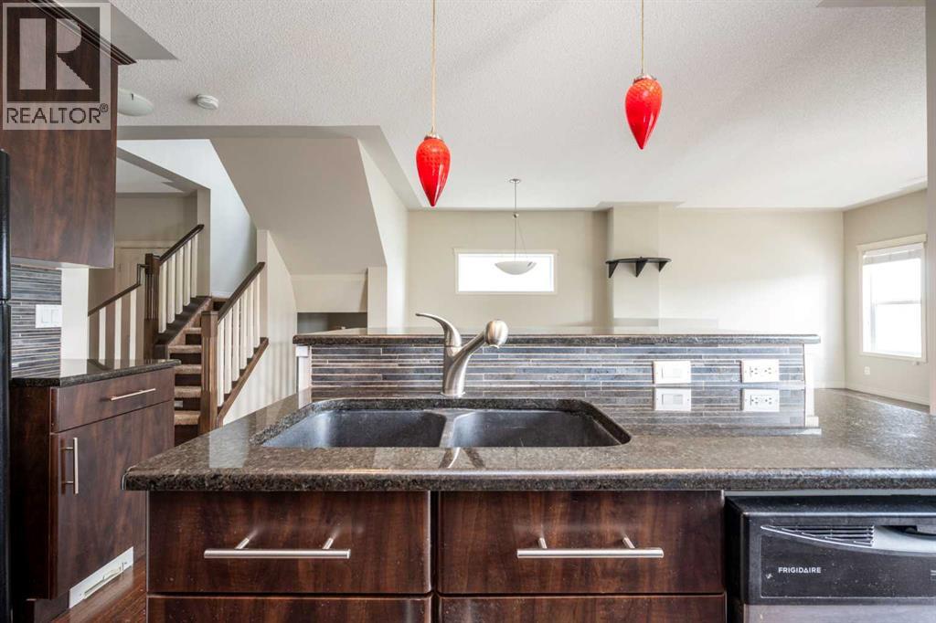 Single Family House for Sale in  Silverado Plains Close SW Silverado Calgary 