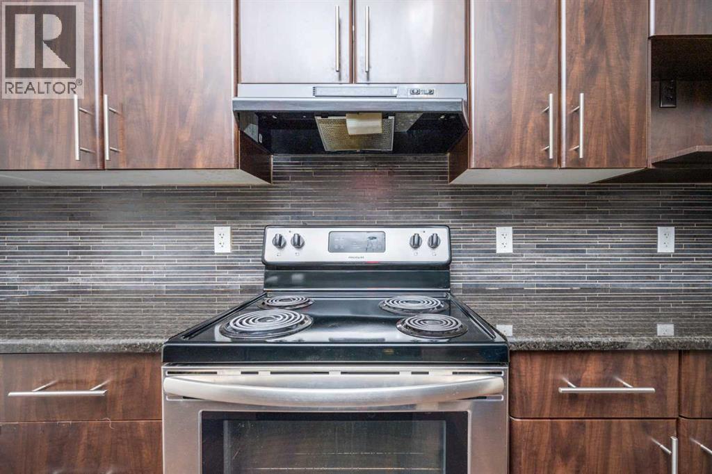 Single Family House for Sale in  Silverado Plains Close SW Silverado Calgary 