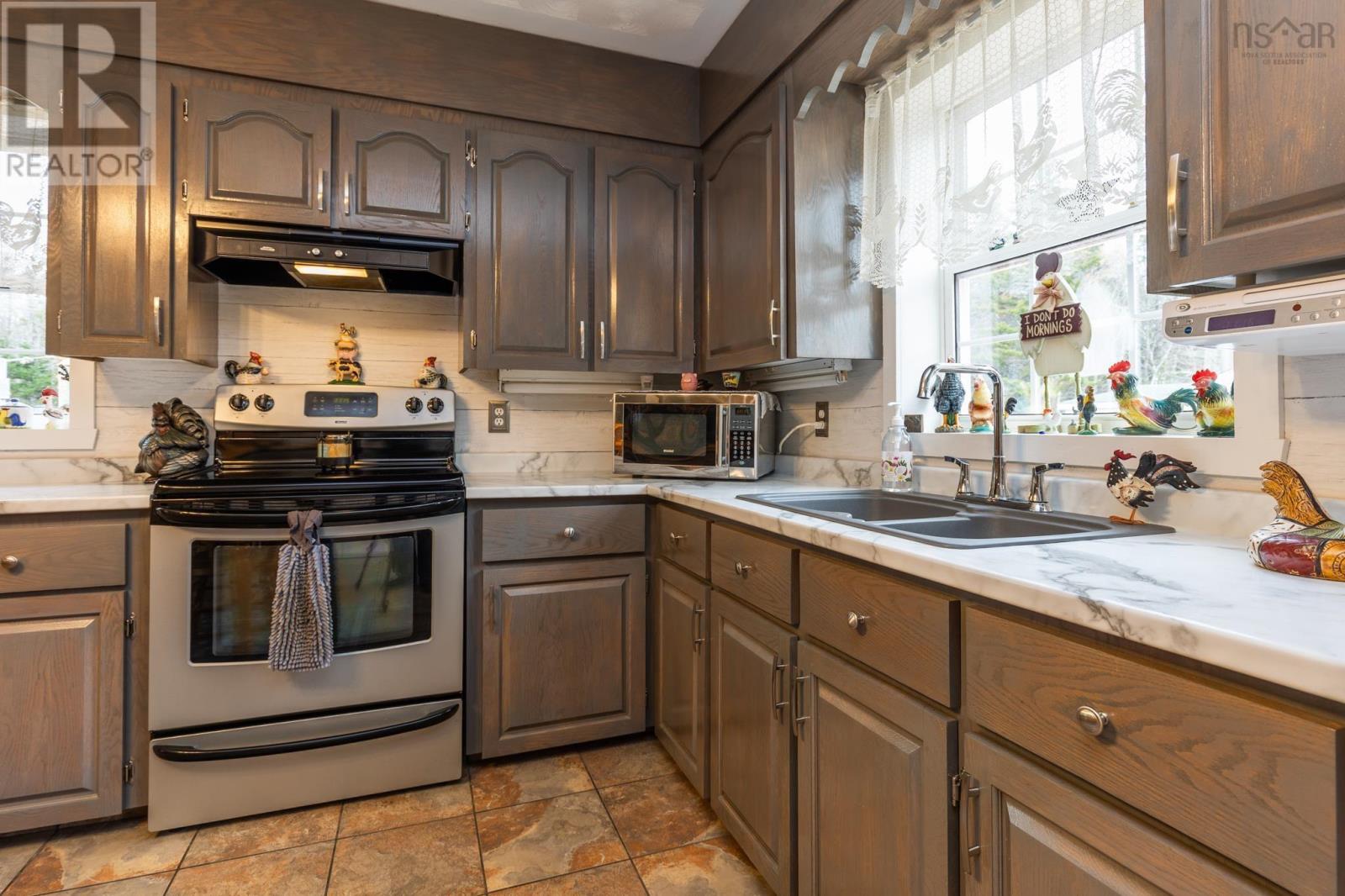 Property 24 of 38 of 1117 Highway 340