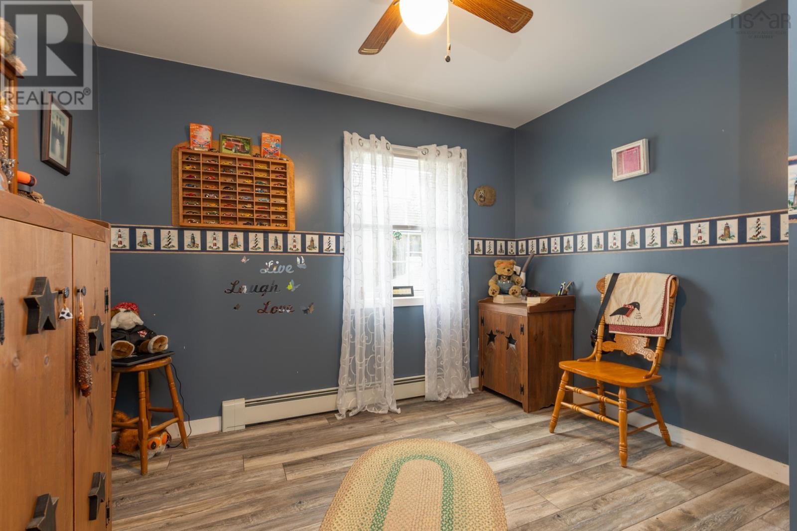 Property 4 of 38 of 1117 Highway 340