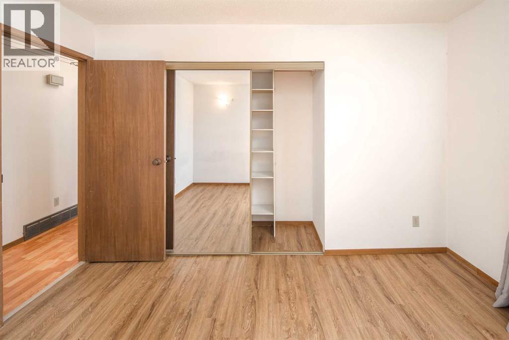 Single Family House for Sale in    Street NW St Andrews Heights Calgary 