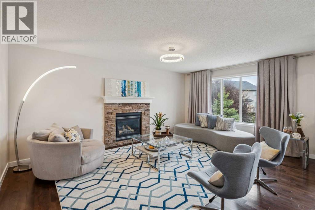 Single Family House for Sale in  Everhollow Way SW Evergreen Calgary 