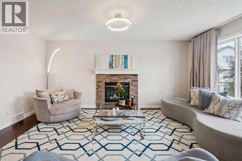 Single Family House for Sale in  Everhollow Way SW Evergreen Calgary 