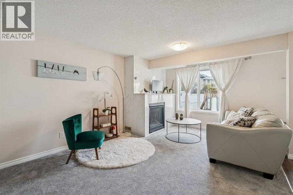 Single Family House for Sale in  Everhollow Way SW Evergreen Calgary 