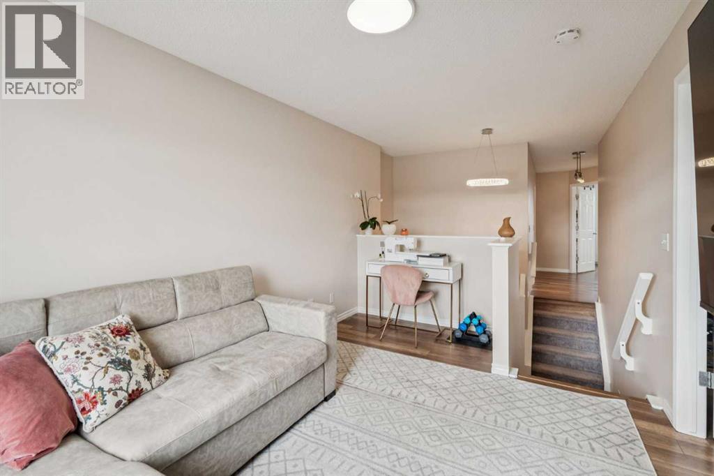 Single Family House for Sale in  Everhollow Way SW Evergreen Calgary 