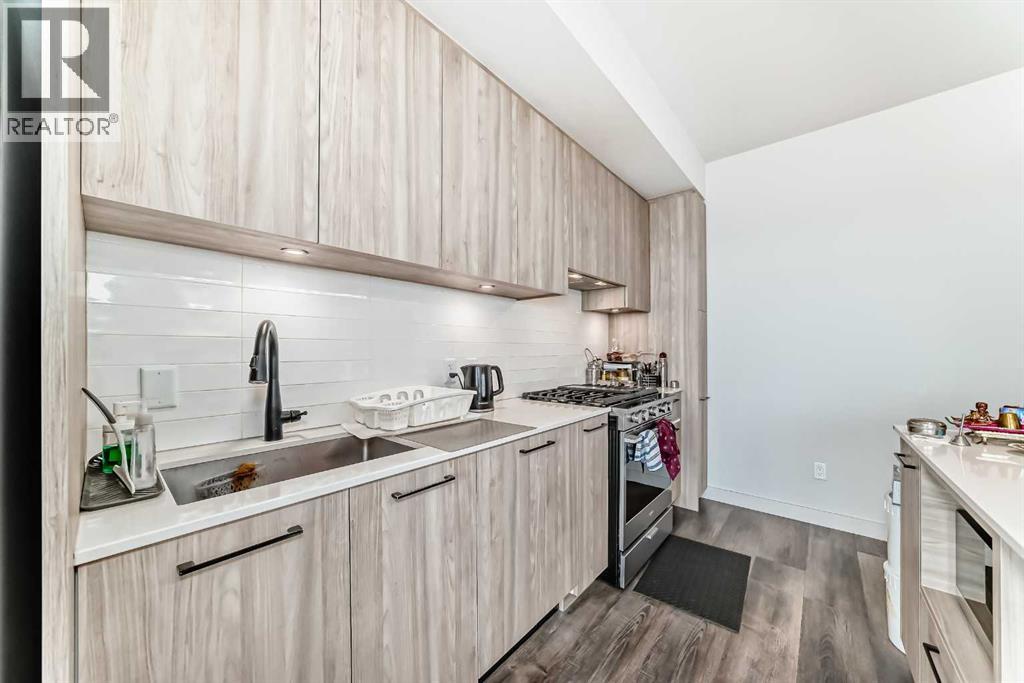 Single Family House for Sale in   Gladstone Road NW Hillhurst Calgary 