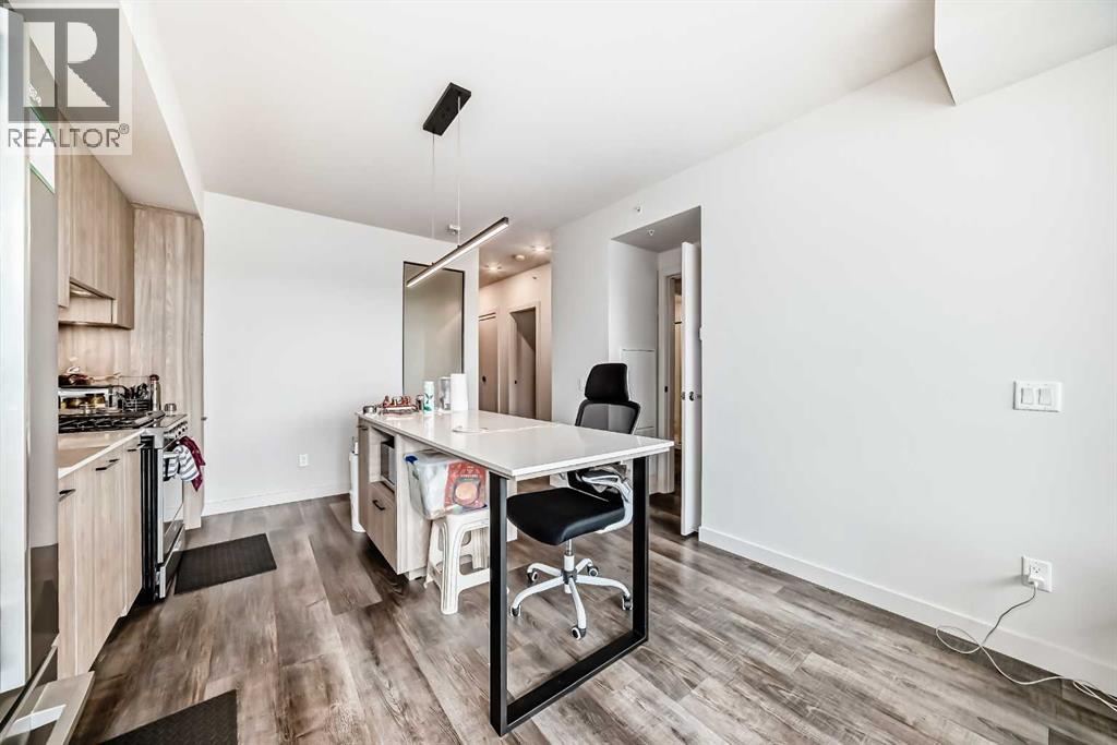 Single Family House for Sale in   Gladstone Road NW Hillhurst Calgary 