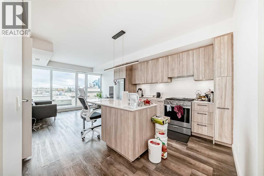 Single Family House for Sale in   Gladstone Road NW Hillhurst Calgary 