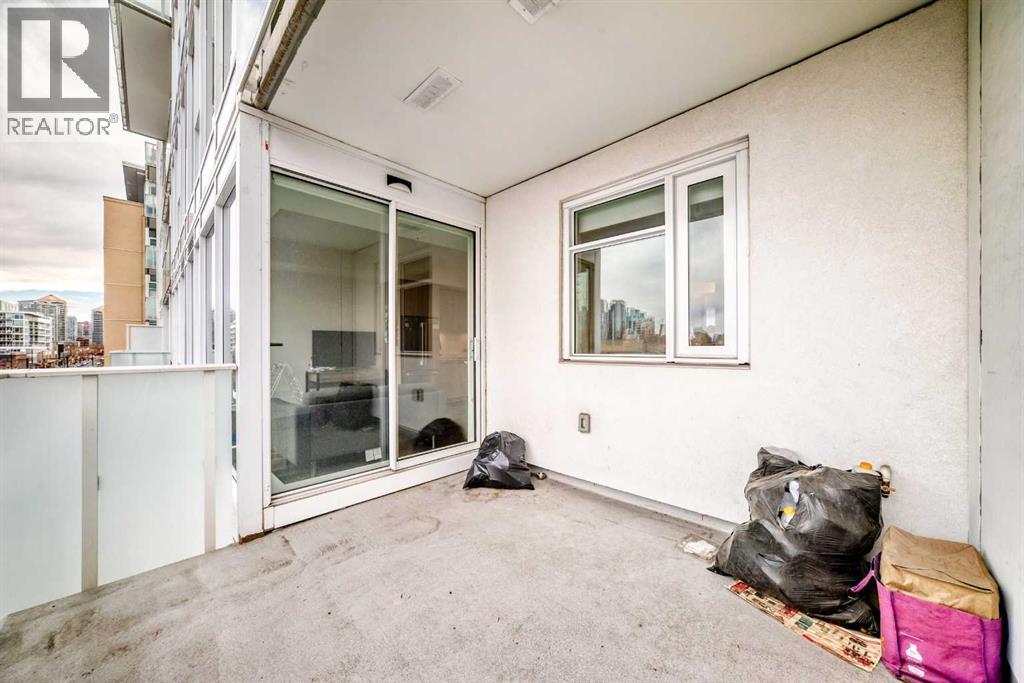 Single Family House for Sale in   Gladstone Road NW Hillhurst Calgary 