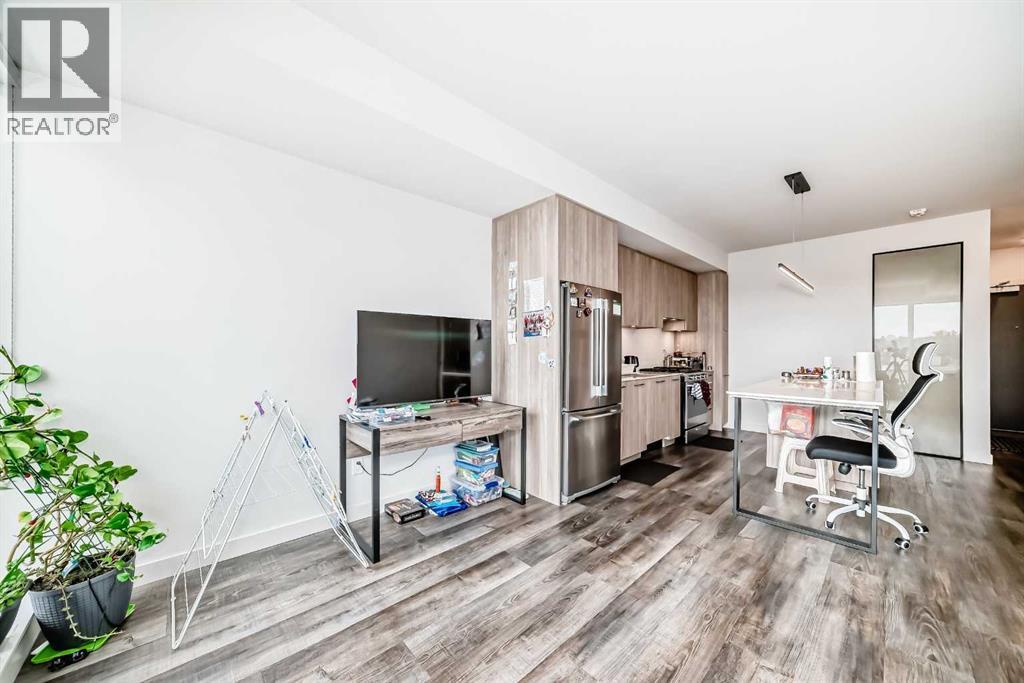 Single Family House for Sale in   Gladstone Road NW Hillhurst Calgary 