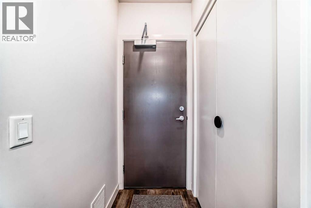 Single Family House for Sale in   Gladstone Road NW Hillhurst Calgary 