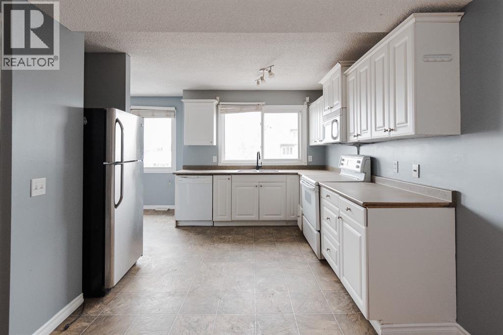 106 Wylie Place, Fort McMurray