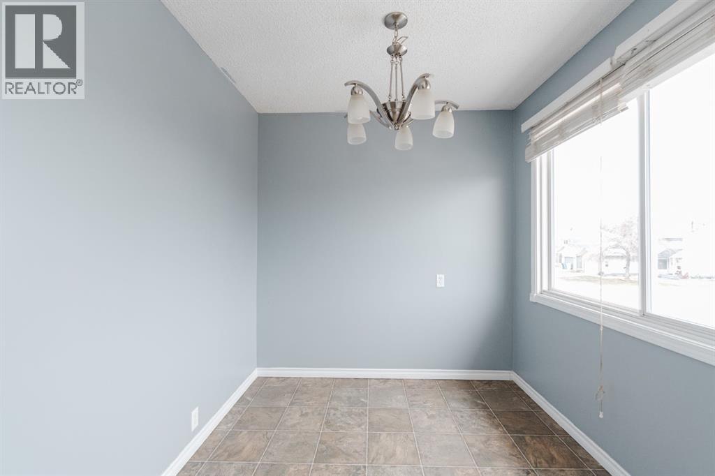 106 Wylie Place, Fort McMurray