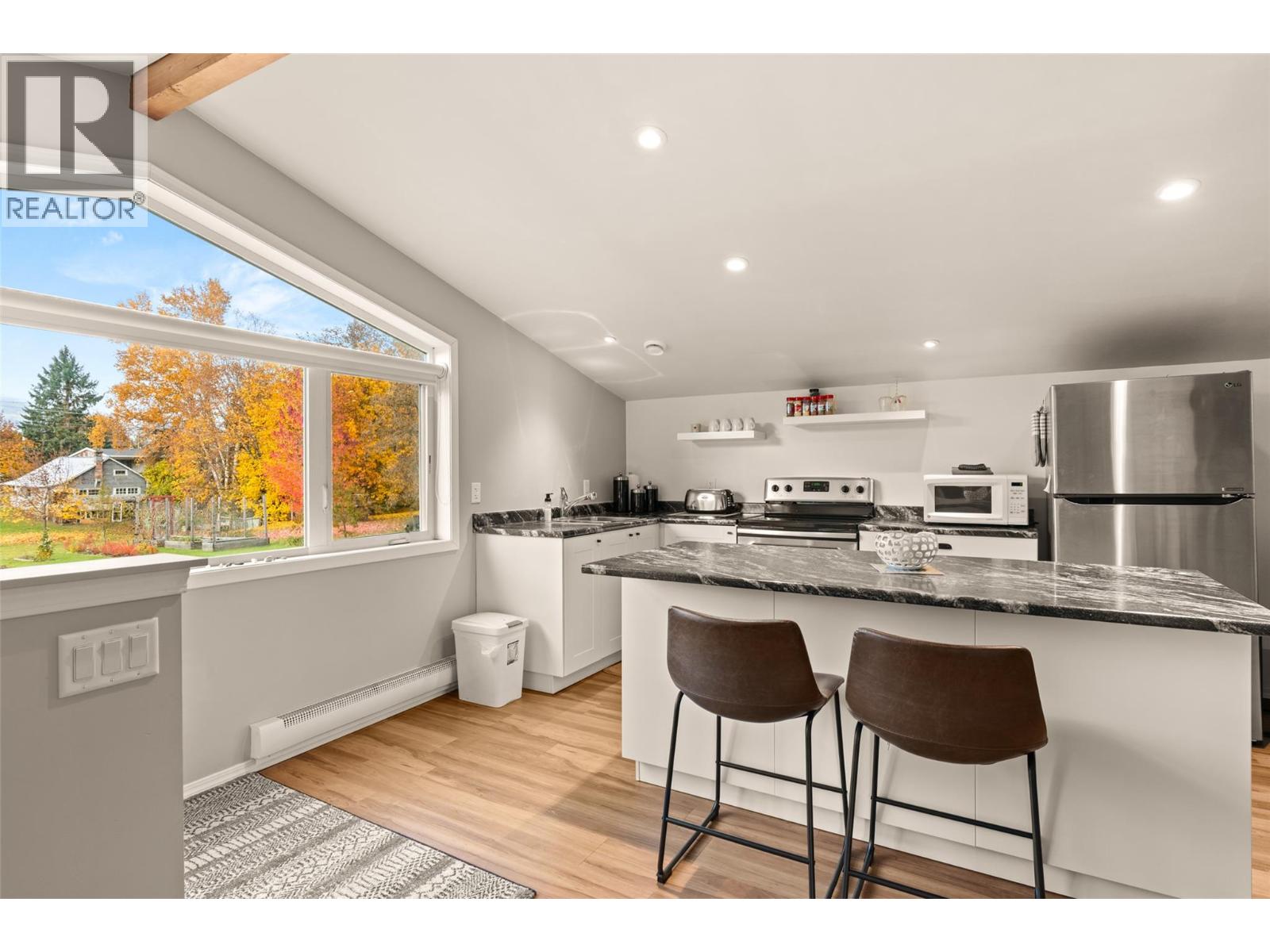 909 Edward Street, Revelstoke