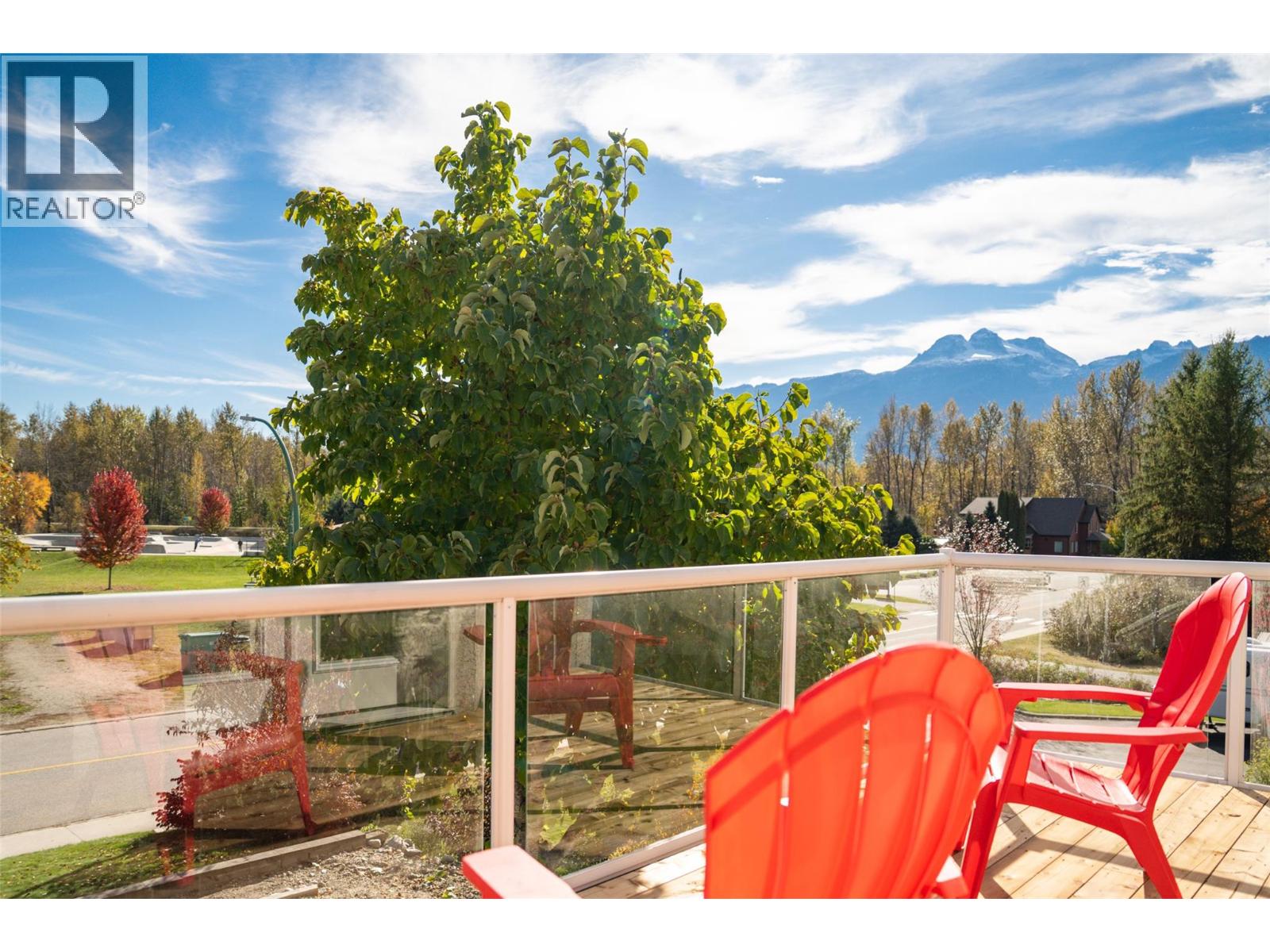 909 Edward Street, Revelstoke