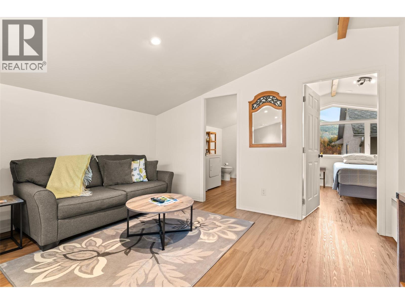 909 Edward Street, Revelstoke