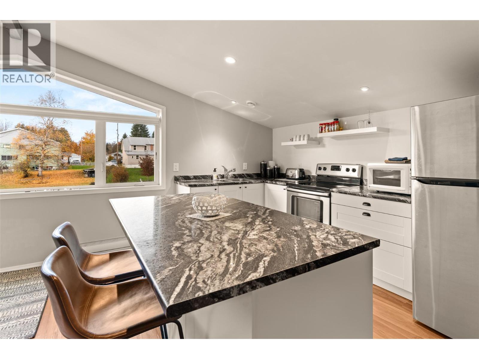 909 Edward Street, Revelstoke