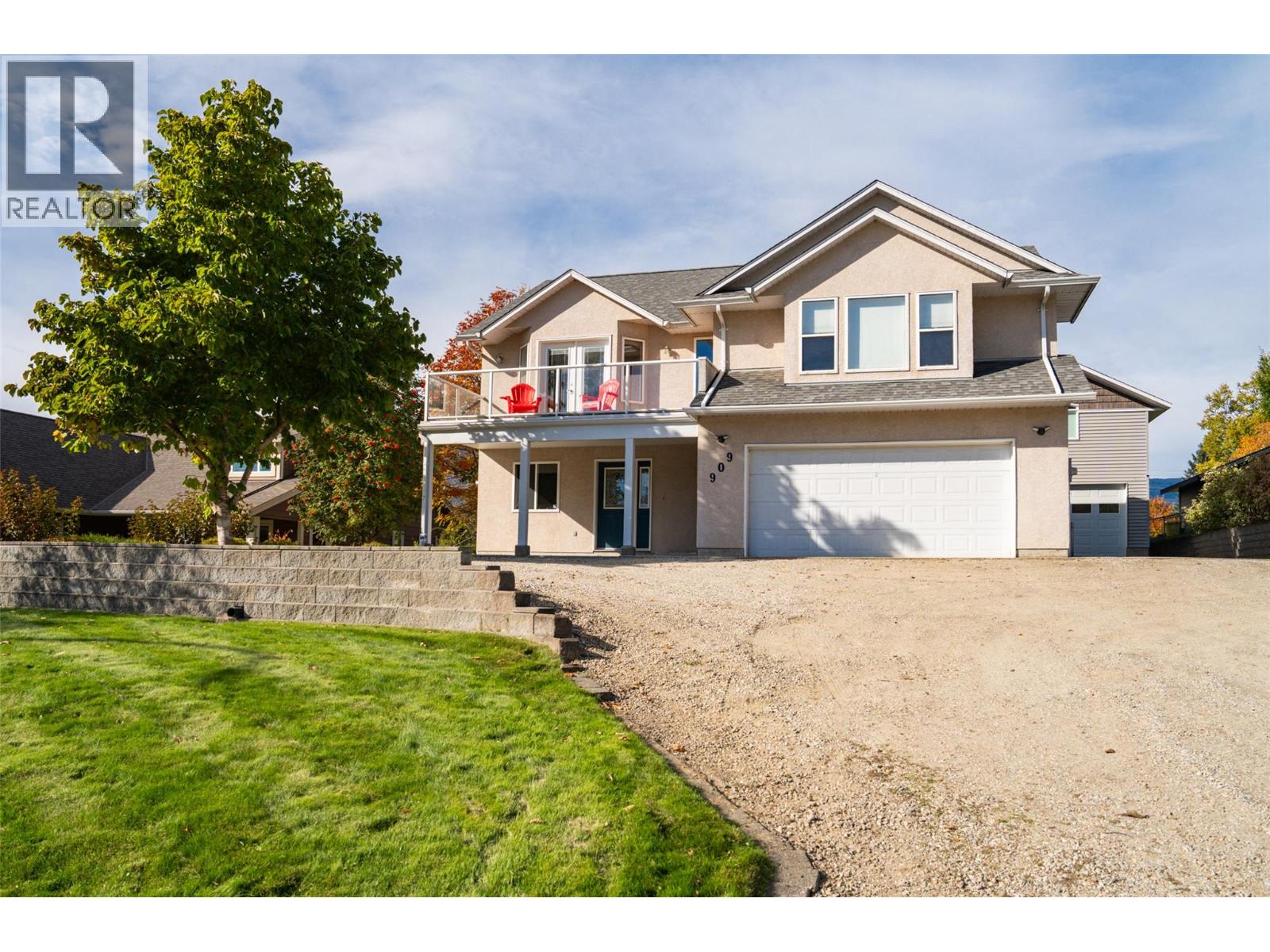 909 Edward Street, Revelstoke