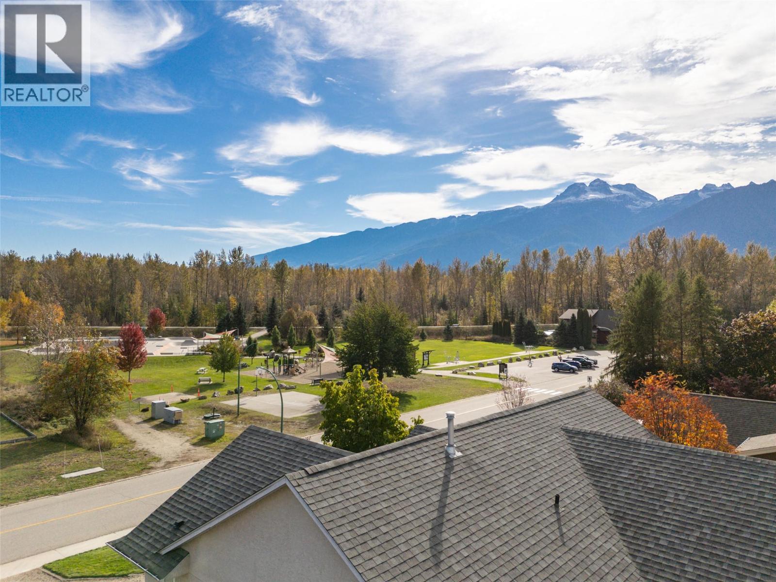 909 Edward Street, Revelstoke