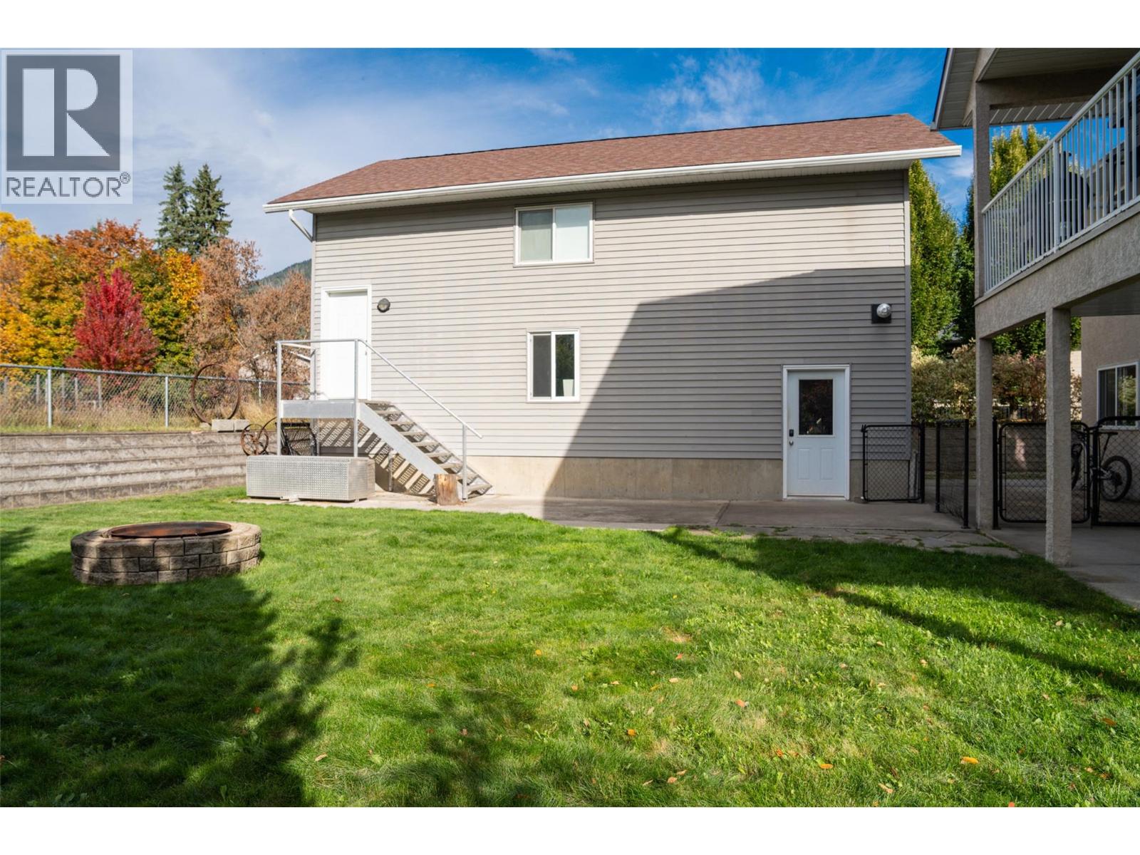 909 Edward Street, Revelstoke