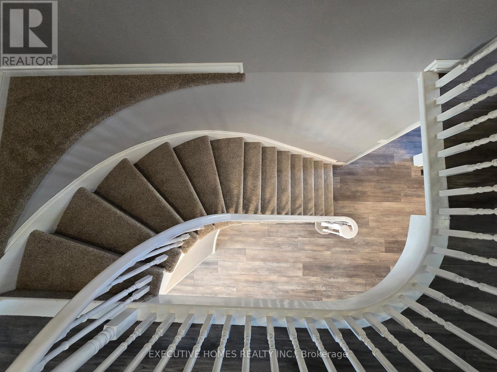 Single Family House for Sale in  SHERWOOD COURT Barrie (Northwest) 