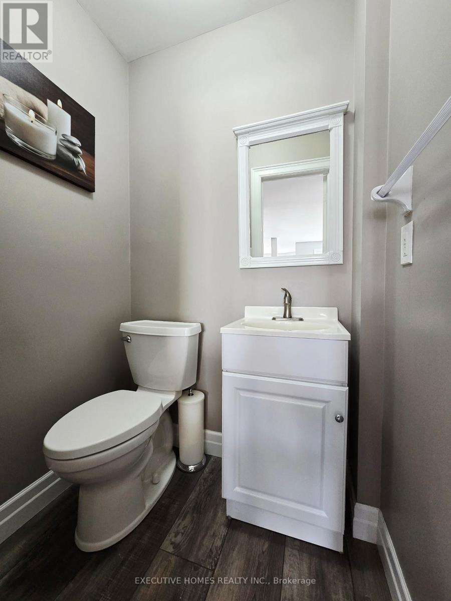 Single Family House for Sale in  SHERWOOD COURT Barrie (Northwest) 