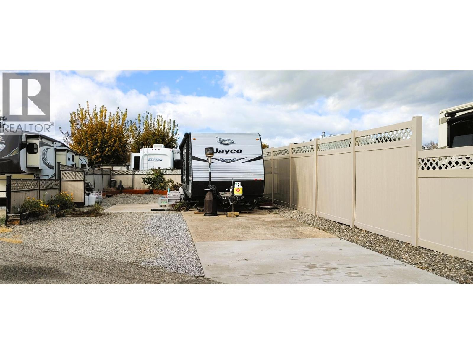 114 415 Commonwealth Road, Kelowna