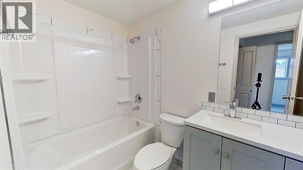 Single Family House for Sale in  A Avenue SE Forest Heights Calgary 