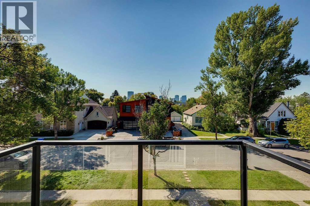 Single Family House for Sale in   Avenue NW Crescent Heights Calgary 