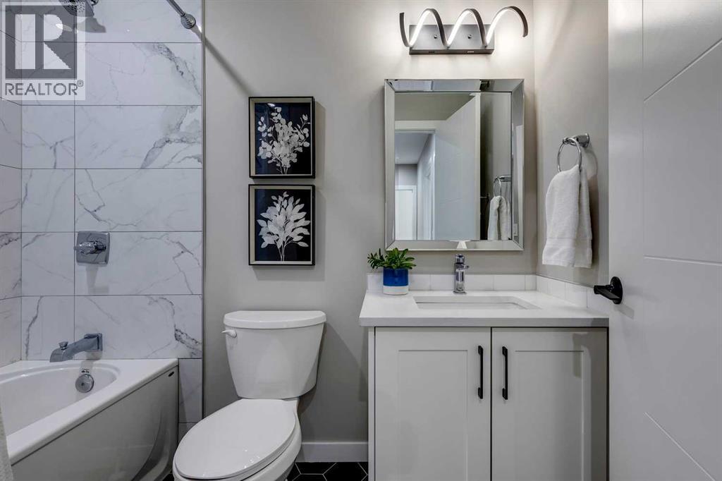 Single Family House for Sale in   Avenue NW Crescent Heights Calgary 