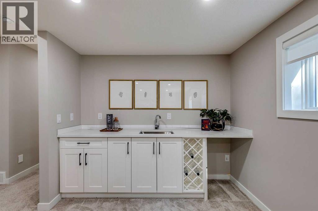 Single Family House for Sale in   Avenue NW Crescent Heights Calgary 