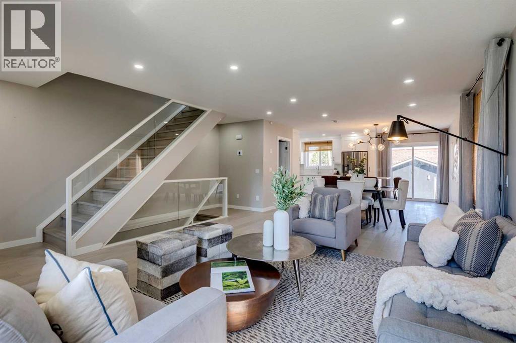 Single Family House for Sale in   Avenue NW Crescent Heights Calgary 