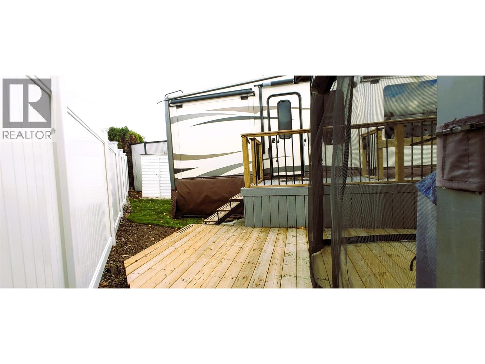 573 415 Commonwealth Road, Kelowna