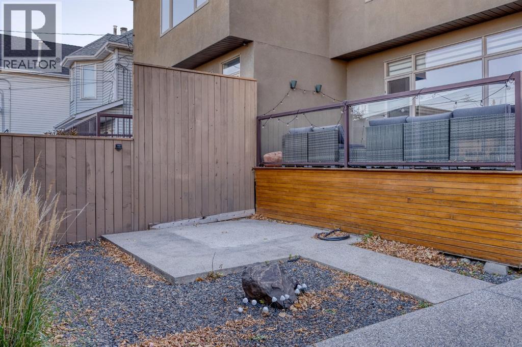 Single Family House for Sale in   Street NW Parkdale Calgary 